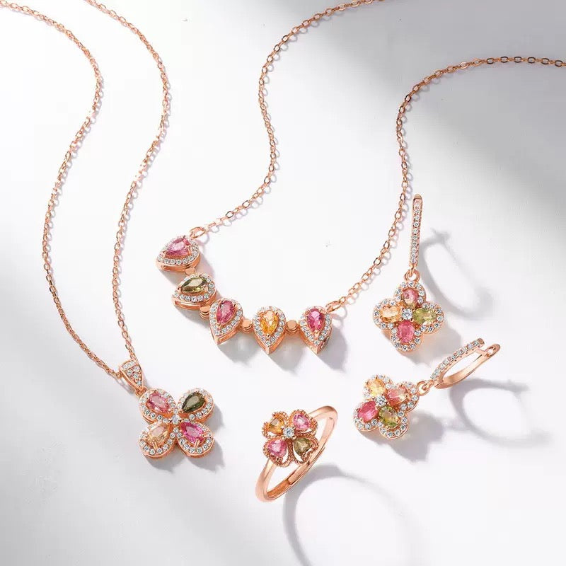 四葉のクローバートルマリンリング